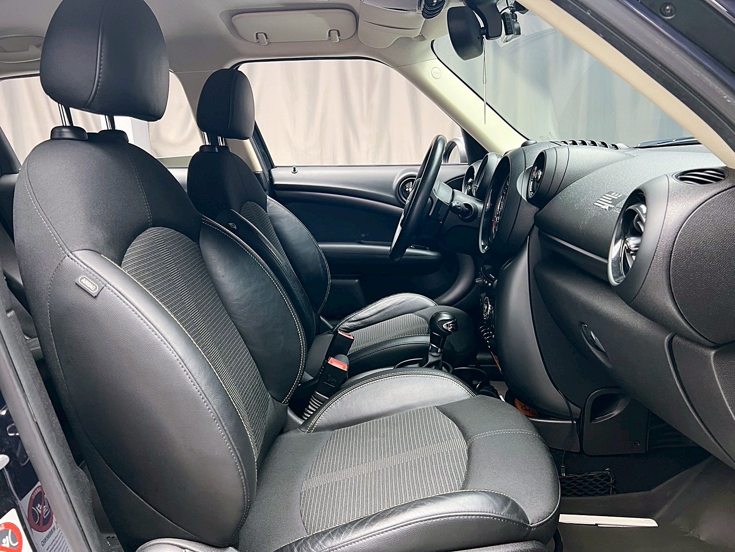 全台到府賞車 2014 Mini Countryman Cooper S R60型『小李經理』元禾國際車業/中古車/促銷中  第10張相片