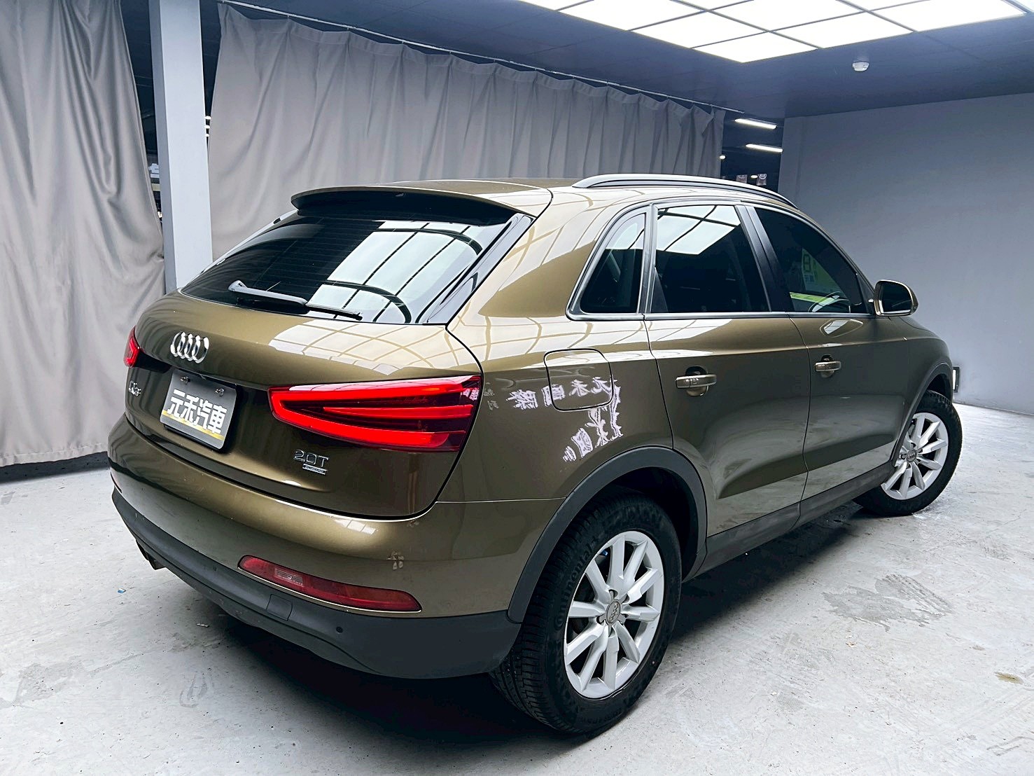全台到府賞車 2012/13 Audi Q3 TFSI Quattro『小李經理』元禾國際車業/中古車/促銷中  第18張相片