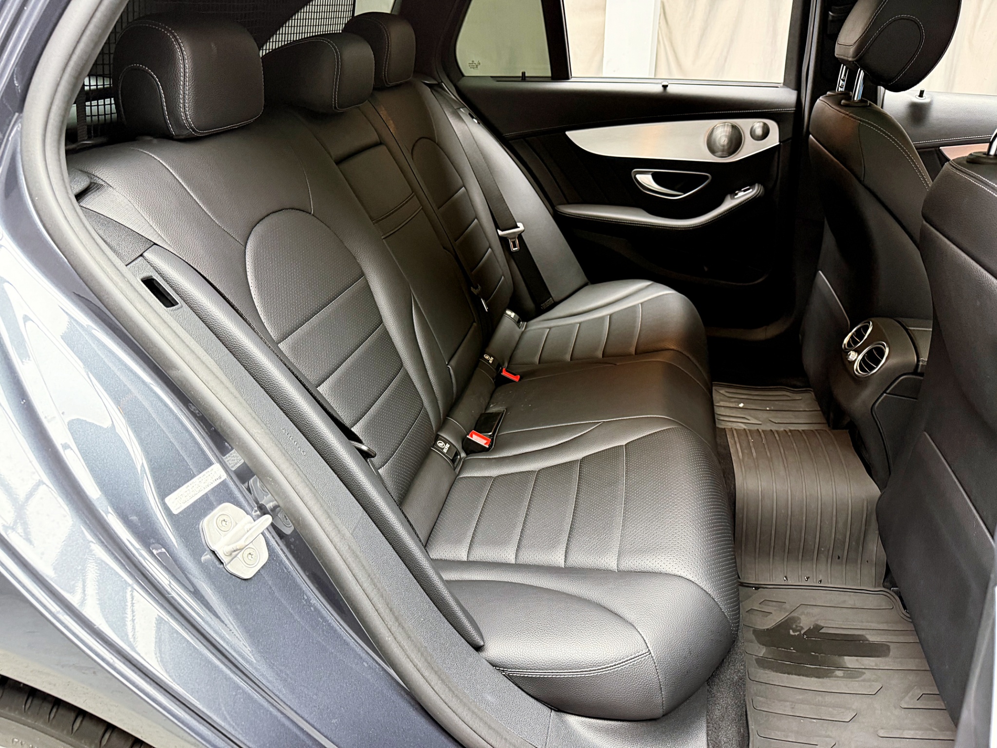 全台到府賞車 2015 Benz C250 Estate AMG Line S205型『小李經理』元禾國際車業/中古車/促銷中  第13張相片