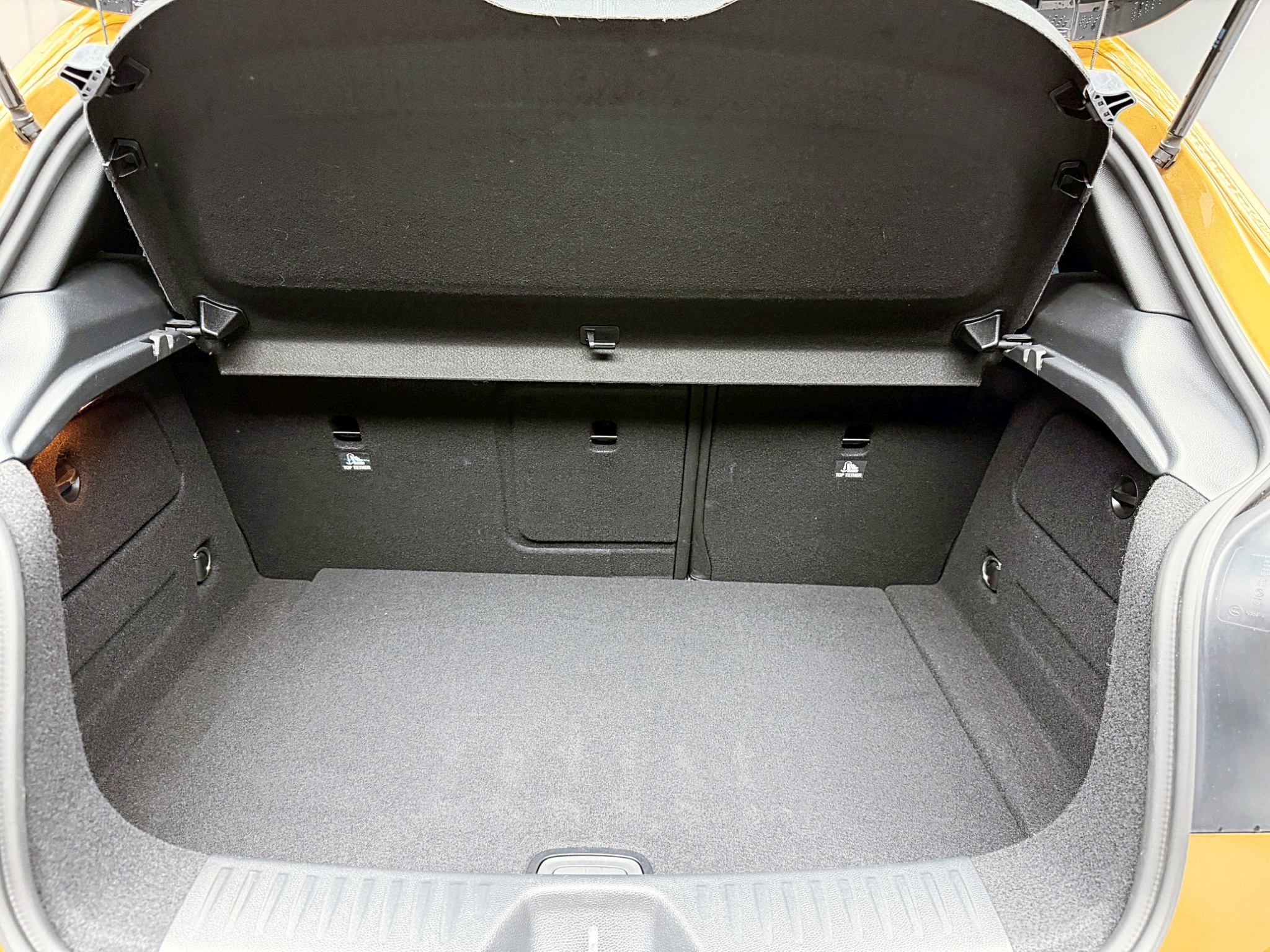 全台到府賞車 2017 Benz A180 運動版 W176型『小李經理』元禾國際車業/中古車/促銷中  第16張相片