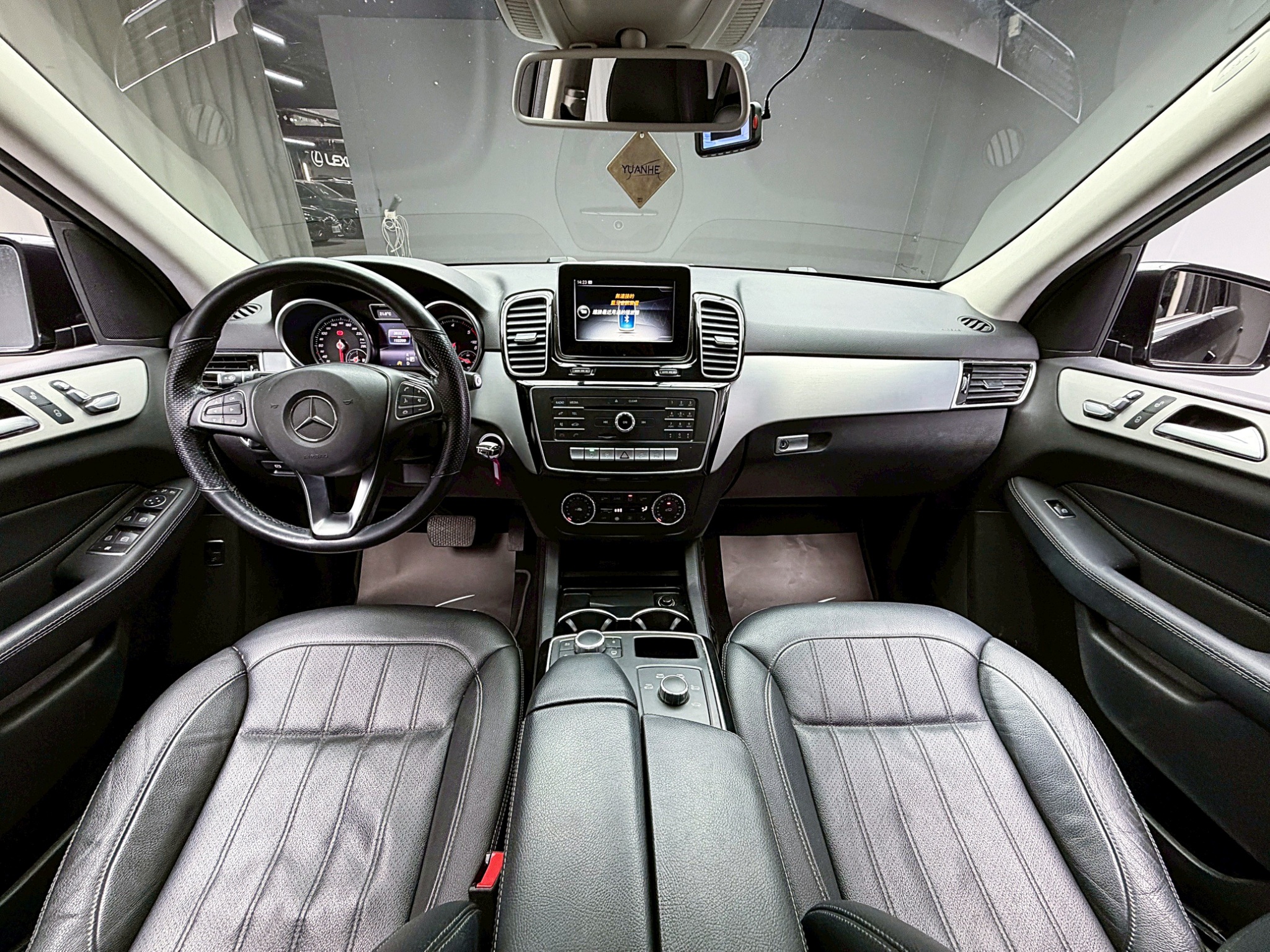 全台到府賞車 2016/17 Benz GLE250d 4MATIC W166型『小李經理』元禾國際車業/中古車/促銷中  第8張相片