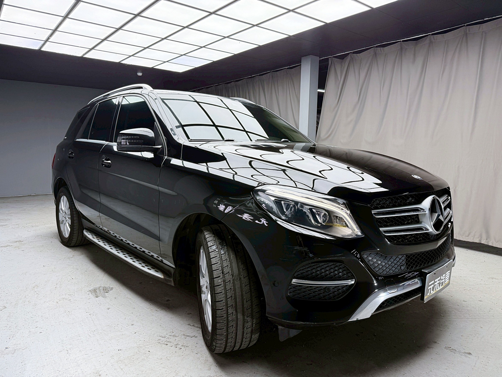 全台到府賞車 2016/17 Benz GLE250d 4MATIC W166型『小李經理』元禾國際車業/中古車/促銷中  第18張相片