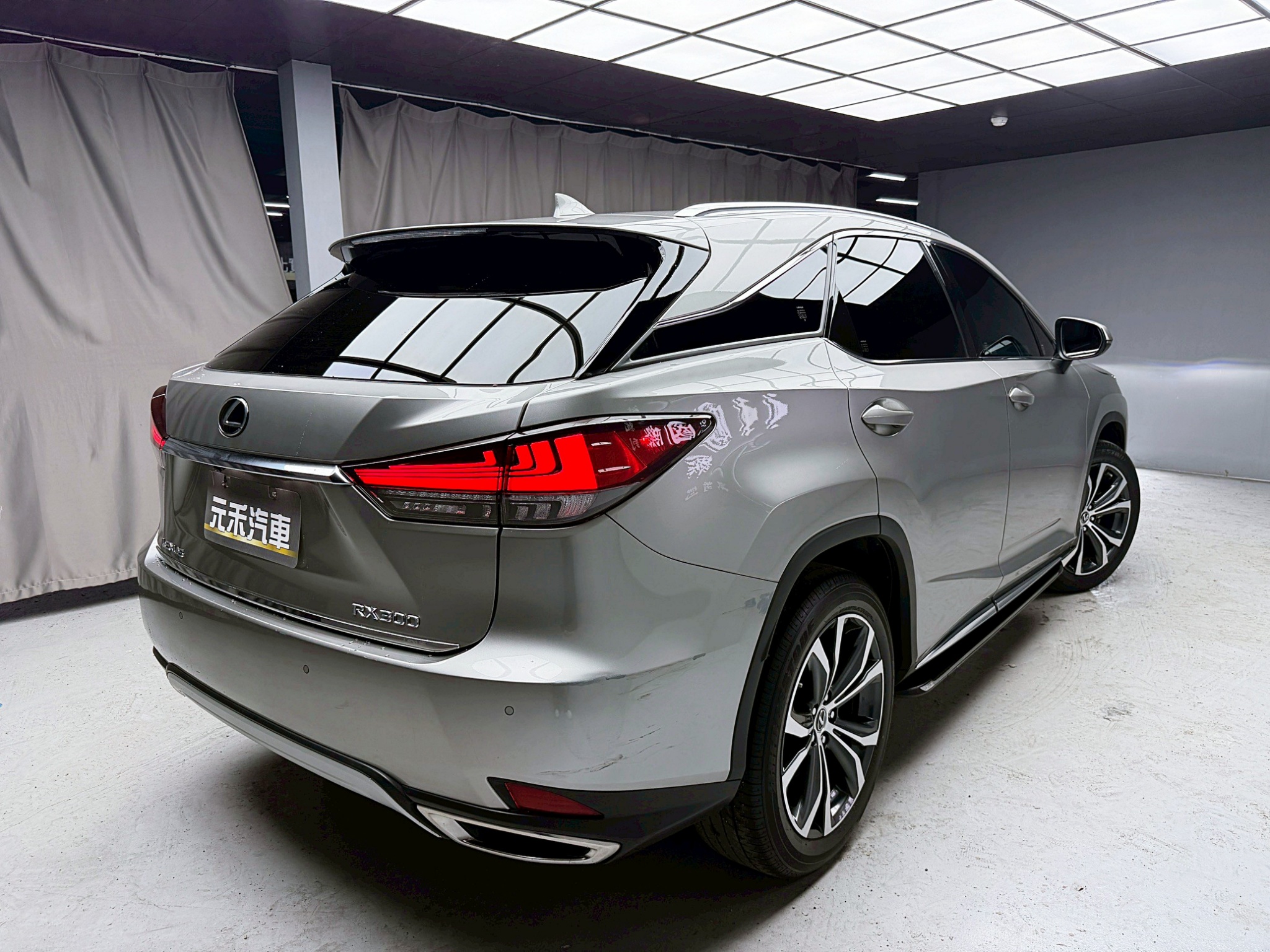 全台到府賞車 2021/22 Lexus RX300 頂級版『小李經理』元禾國際車業/中古車/促銷中  第19張相片