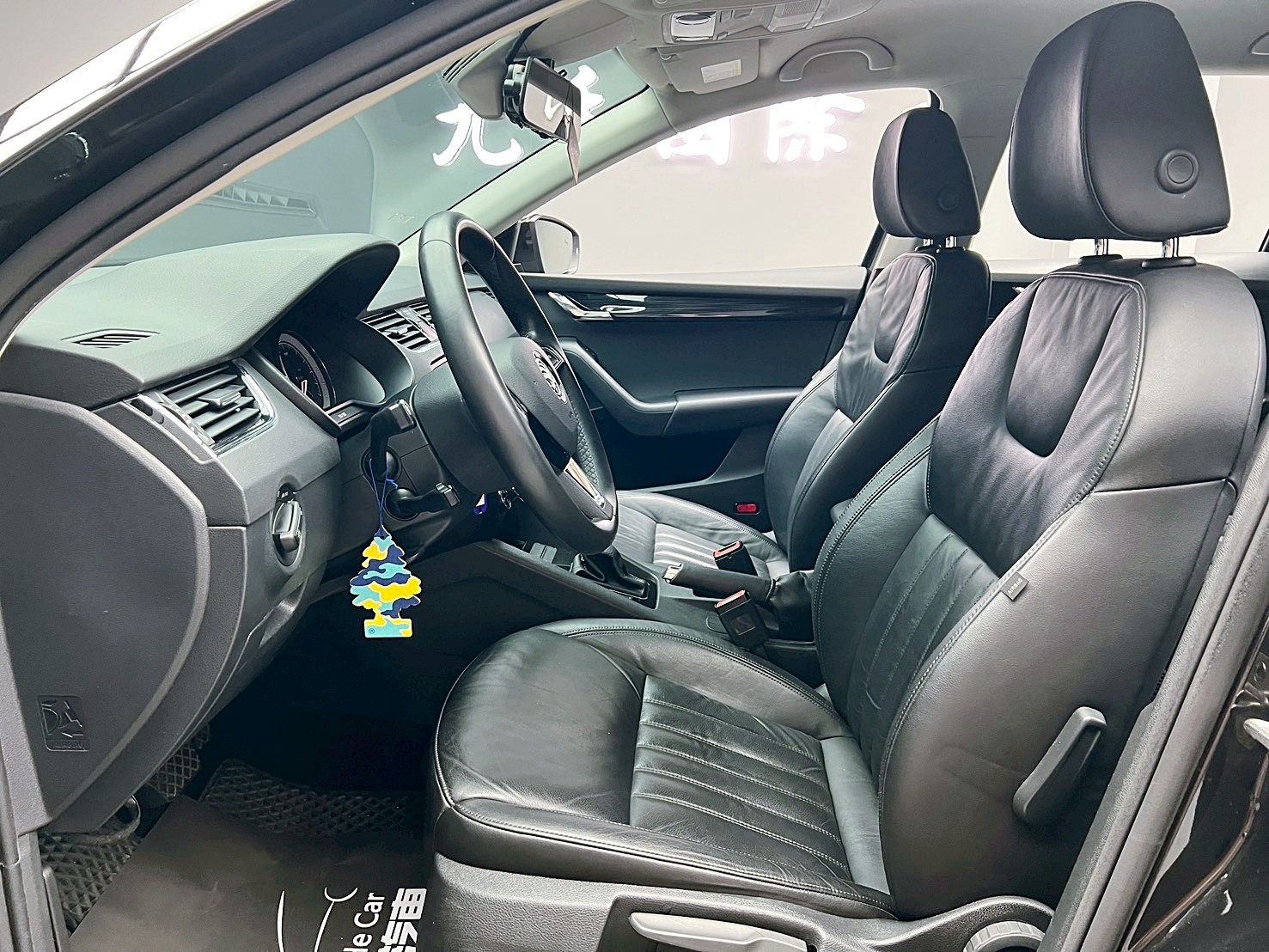 全台到府賞車 2019 Skoda Octavia Combi TSI『小李經理』元禾國際車業/中古車/促銷中  第14張相片