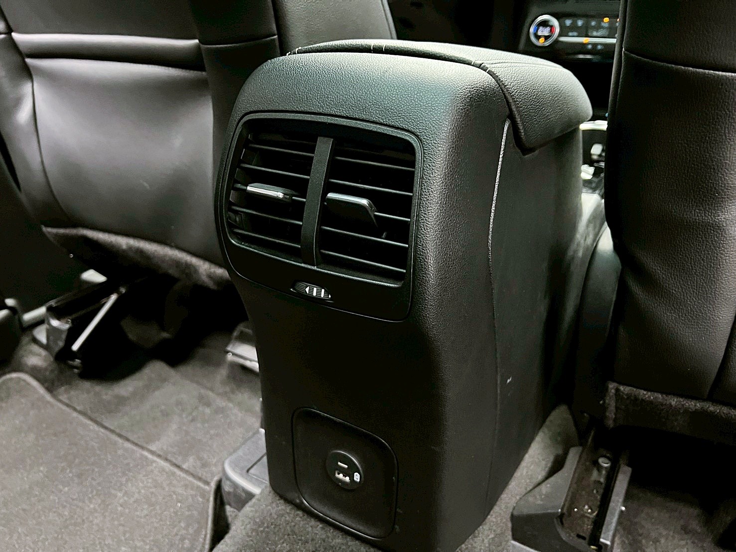 全台到府賞車 2022 Ford Kuga EcoBoost 180匹 旗艦X版『小李經理』元禾國際車業/中古車/促銷中  第11張相片