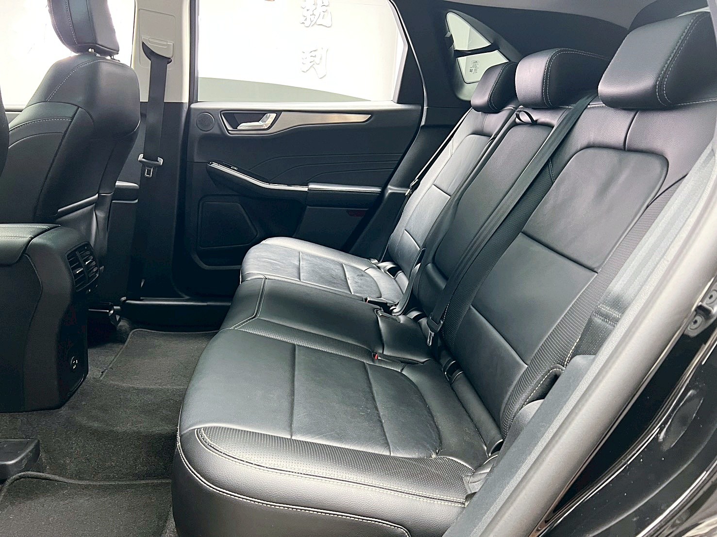 全台到府賞車 2022 Ford Kuga EcoBoost 180匹 旗艦X版『小李經理』元禾國際車業/中古車/促銷中  第14張相片