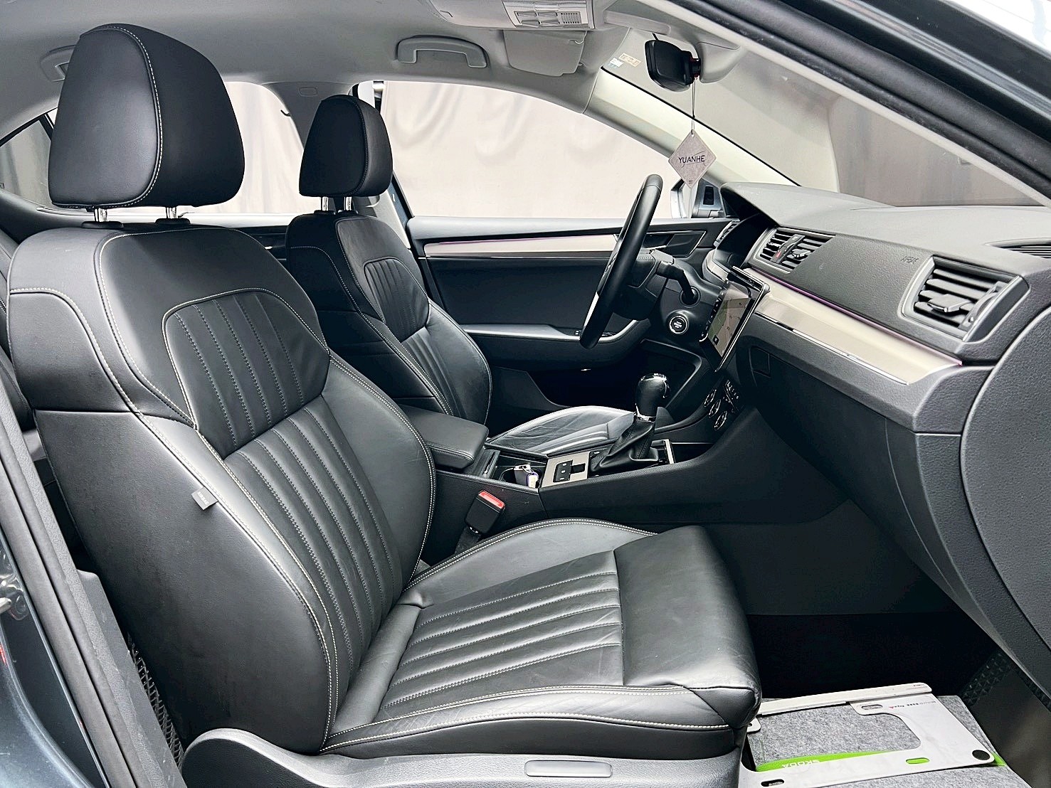 全台到府賞車 2021 Skoda Superb Sedan TSI 菁英版『小李經理』元禾國際車業/中古車/促銷中  第10張相片