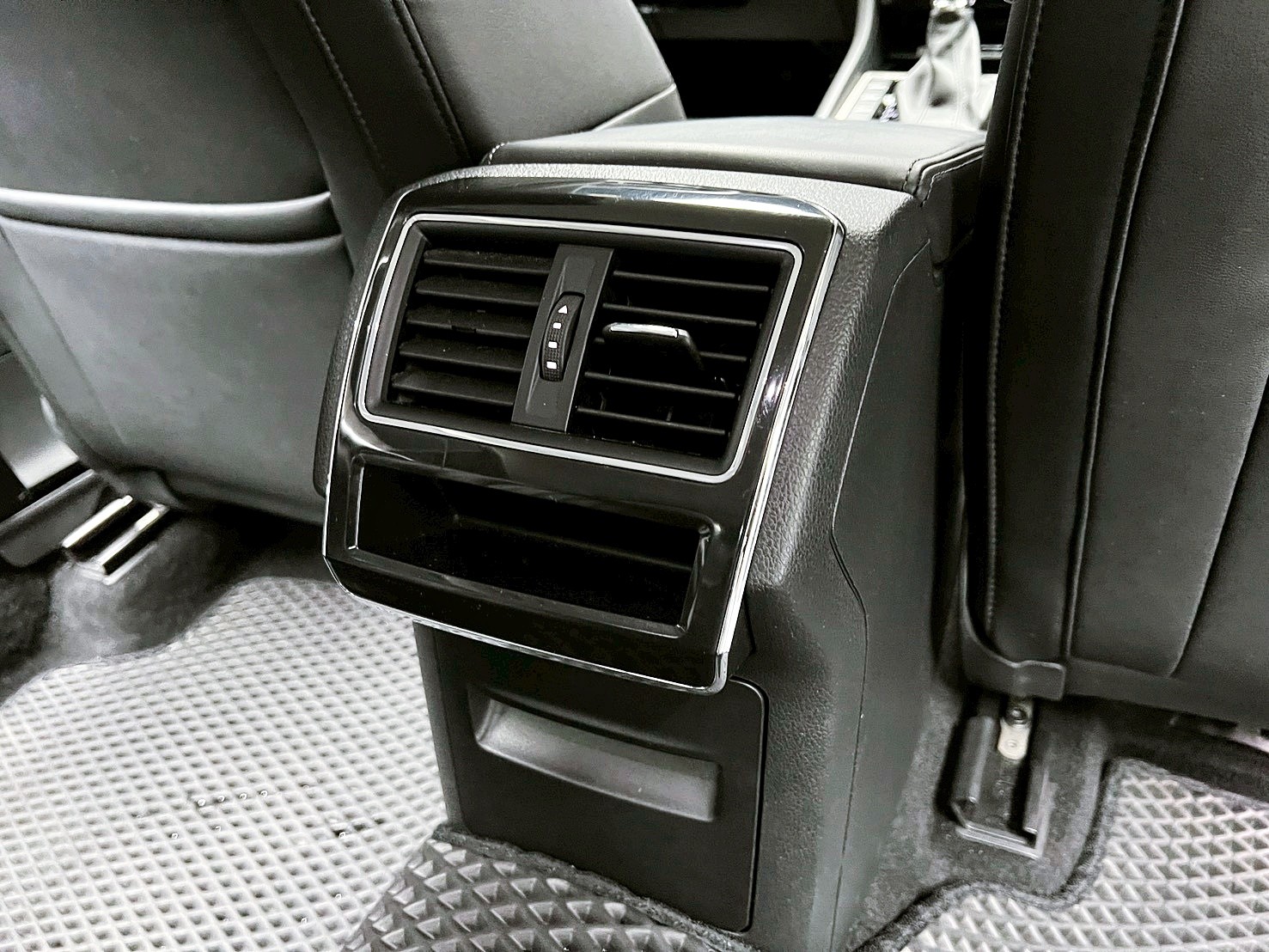 全台到府賞車 2021 Skoda Superb Sedan TSI 菁英版『小李經理』元禾國際車業/中古車/促銷中  第11張相片