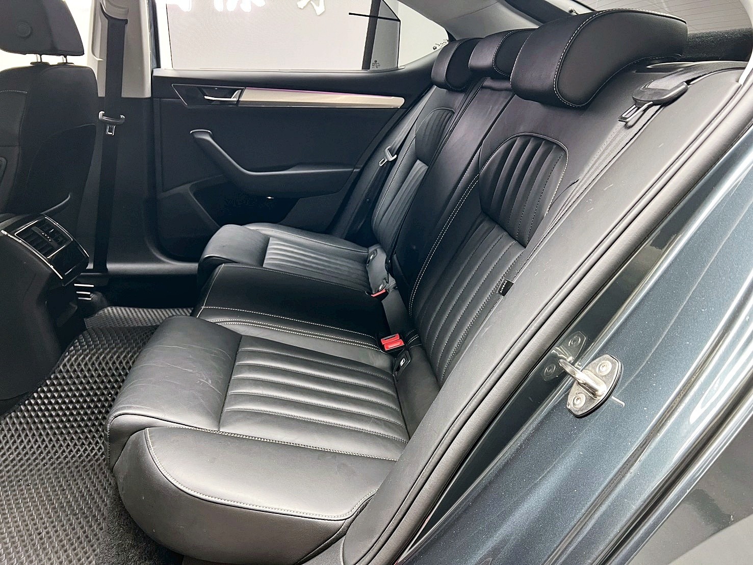 全台到府賞車 2021 Skoda Superb Sedan TSI 菁英版『小李經理』元禾國際車業/中古車/促銷中  第13張相片