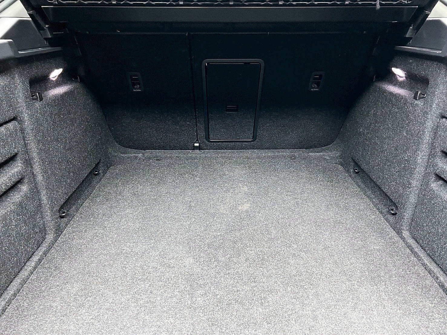 全台到府賞車 2021 Skoda Superb Sedan TSI 菁英版『小李經理』元禾國際車業/中古車/促銷中  第17張相片