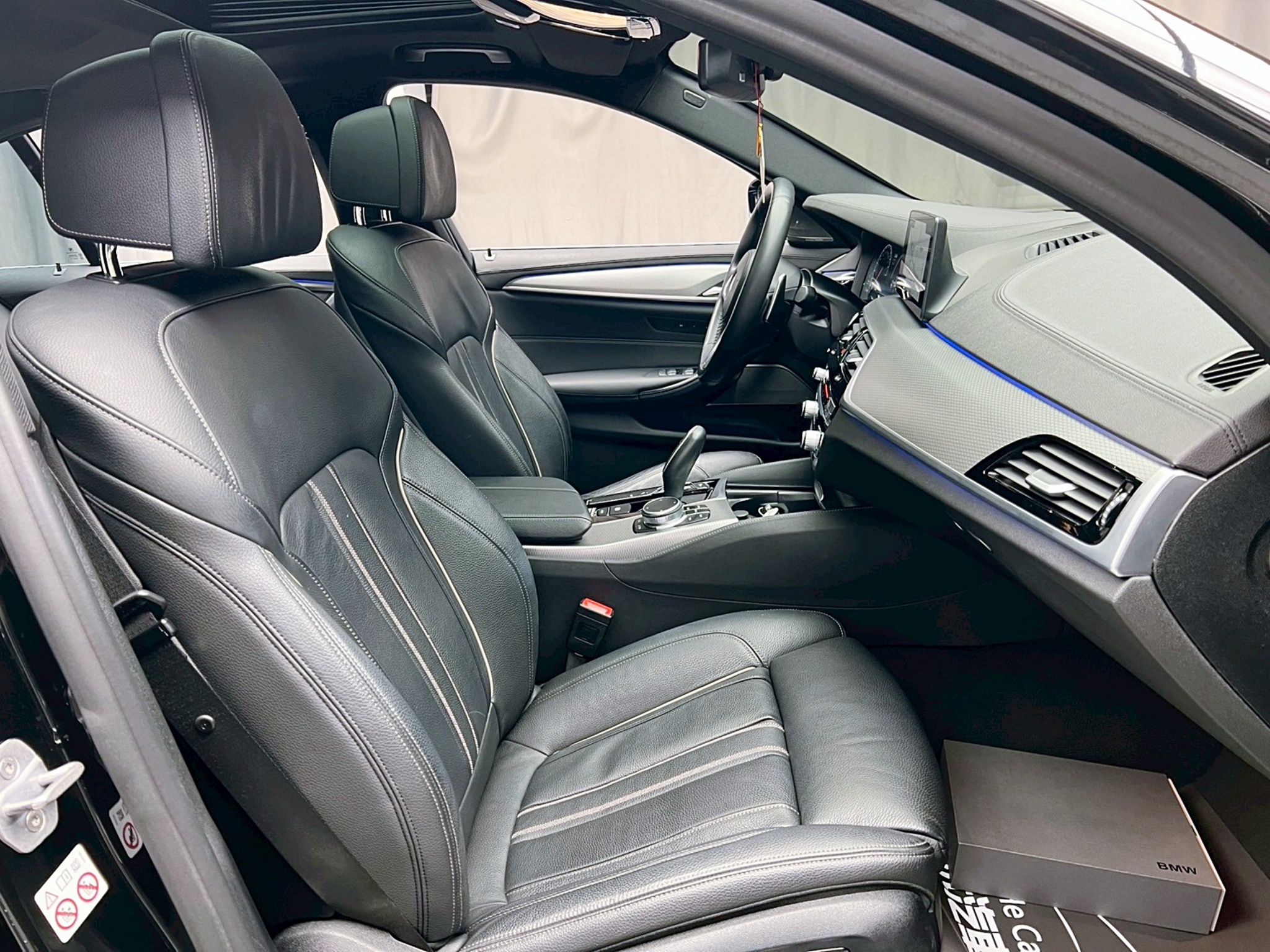 全台到府賞車 2019 BMW 530i Sedan M-Sport G30型『小李經理』元禾國際車業/中古車/促銷中  第12張相片