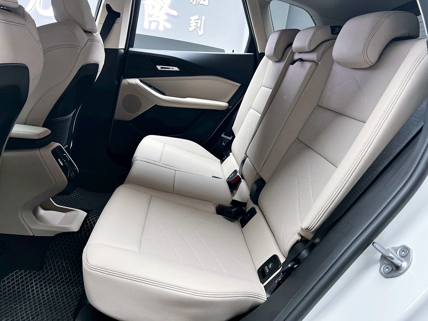 全台到府賞車 2022/23 BMW 220i Active Tourer Luxury『小李經理』元禾國際車業/中古車/促銷中  第14張相片