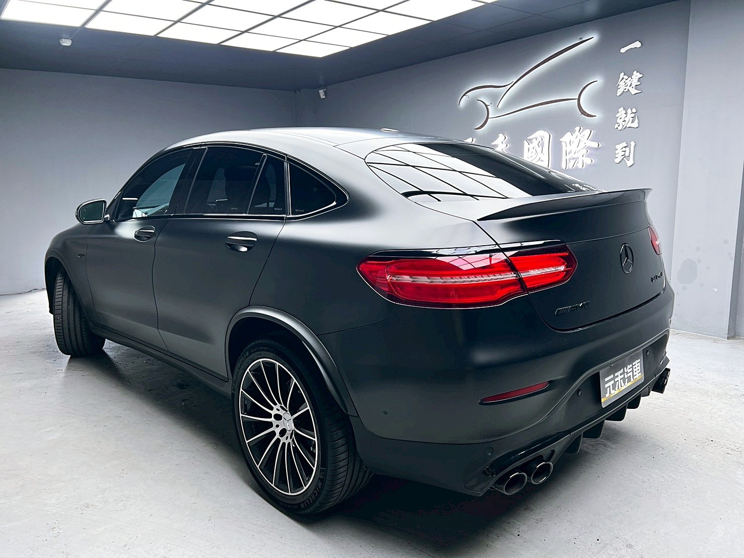 全台到府賞車 2017 Benz GLC43 Coupe AMG 4MATIC C253型『小李經理』元禾國際車業/中古車/促銷中  第3張相片