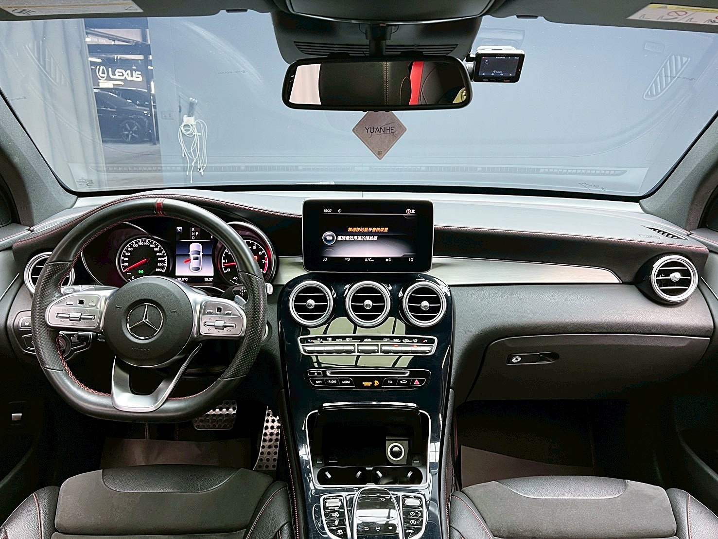 全台到府賞車 2017 Benz GLC43 Coupe AMG 4MATIC C253型『小李經理』元禾國際車業/中古車/促銷中  第10張相片