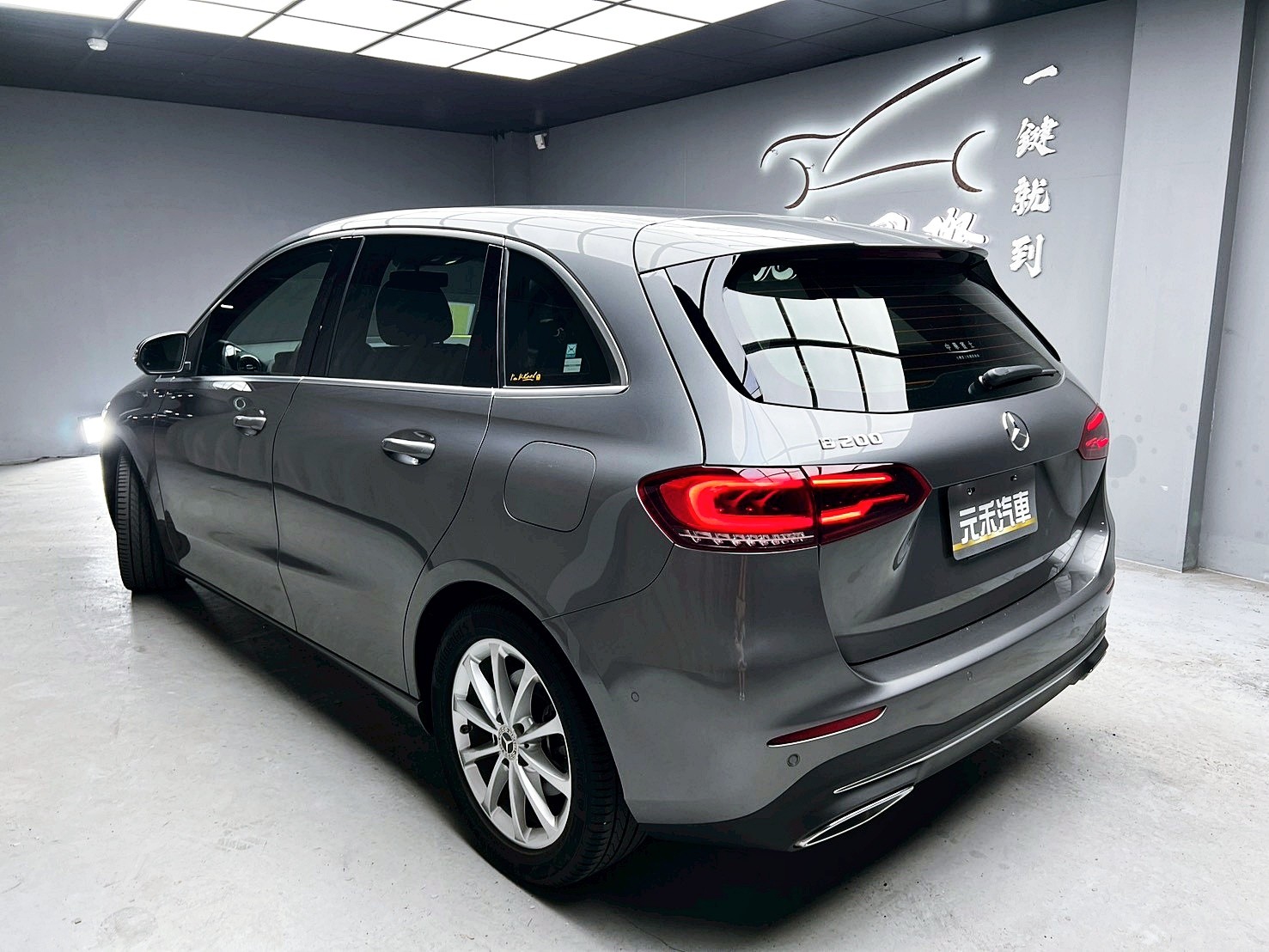 全台到府賞車 2019/20 Benz B200 W247型『小李經理』元禾國際車業/中古車/促銷中  第3張相片