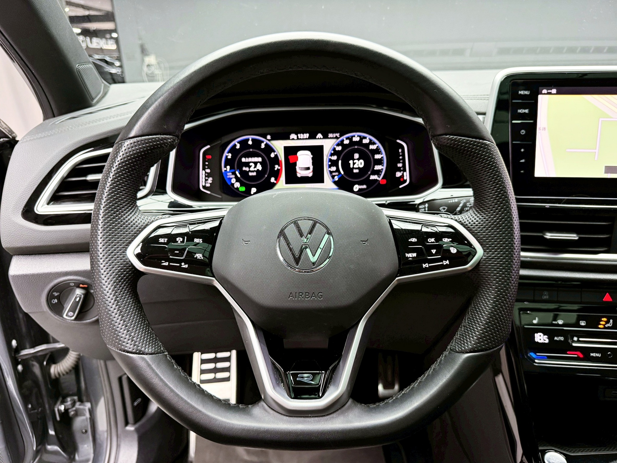 全台到府賞車 2022 Volkswagen T-ROC 330TSI R-Line Performance『小李經理』元禾國際車業/中古車/促銷中  第9張相片