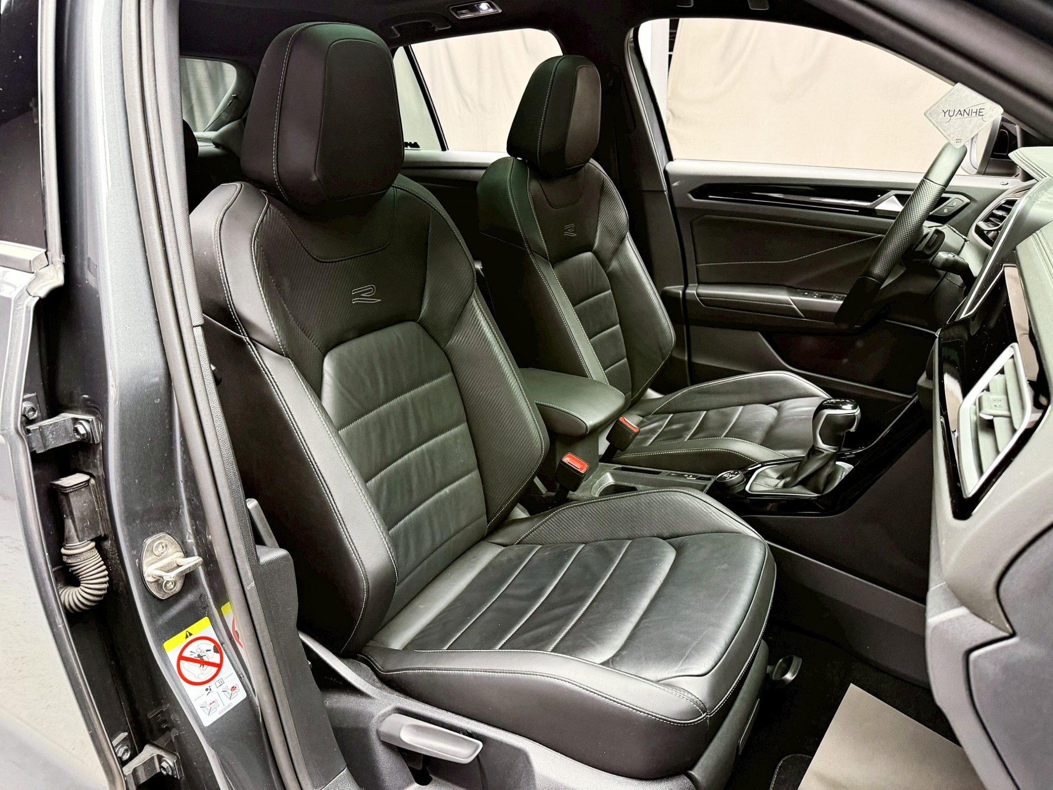 全台到府賞車 2022 Volkswagen T-ROC 330TSI R-Line Performance『小李經理』元禾國際車業/中古車/促銷中  第16張相片