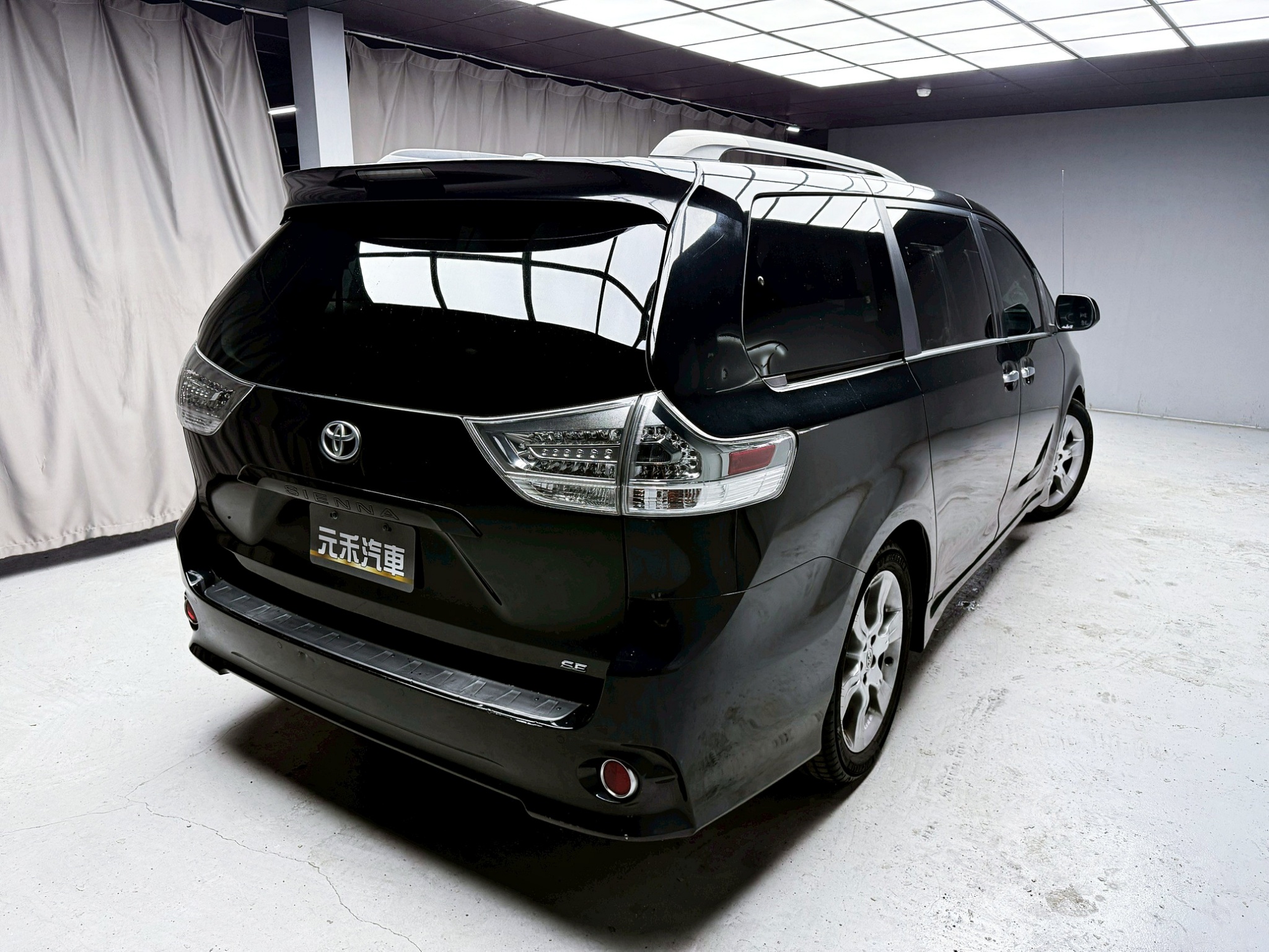 全台到府賞車 2013 Toyota Sienna SE 八人座『小李經理』元禾國際車業/中古車/促銷中  第18張相片
