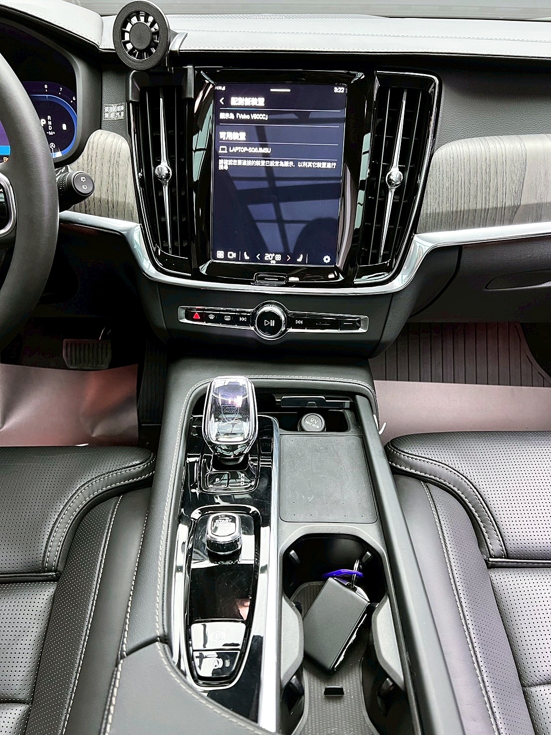 全台到府賞車 2023/24 Volvo V90 Cross Country Ultimate B5 AWD『小李經理』元禾國際車業/中古車/促銷中  第8張相片