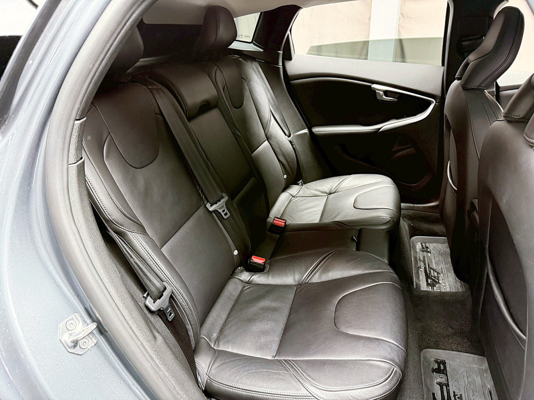 全台到府賞車 2017 Volvo V40 T3 安全旗艦版『小李經理』元禾國際車業/中古車/促銷中  第14張相片