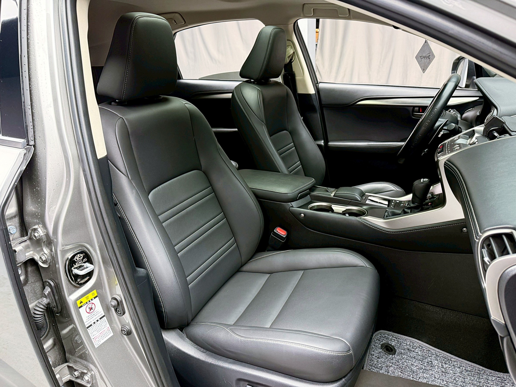 全台到府賞車 2017/18 Lexus NX200 豪華版『小李經理』元禾國際車業/中古車/促銷中  第16張相片