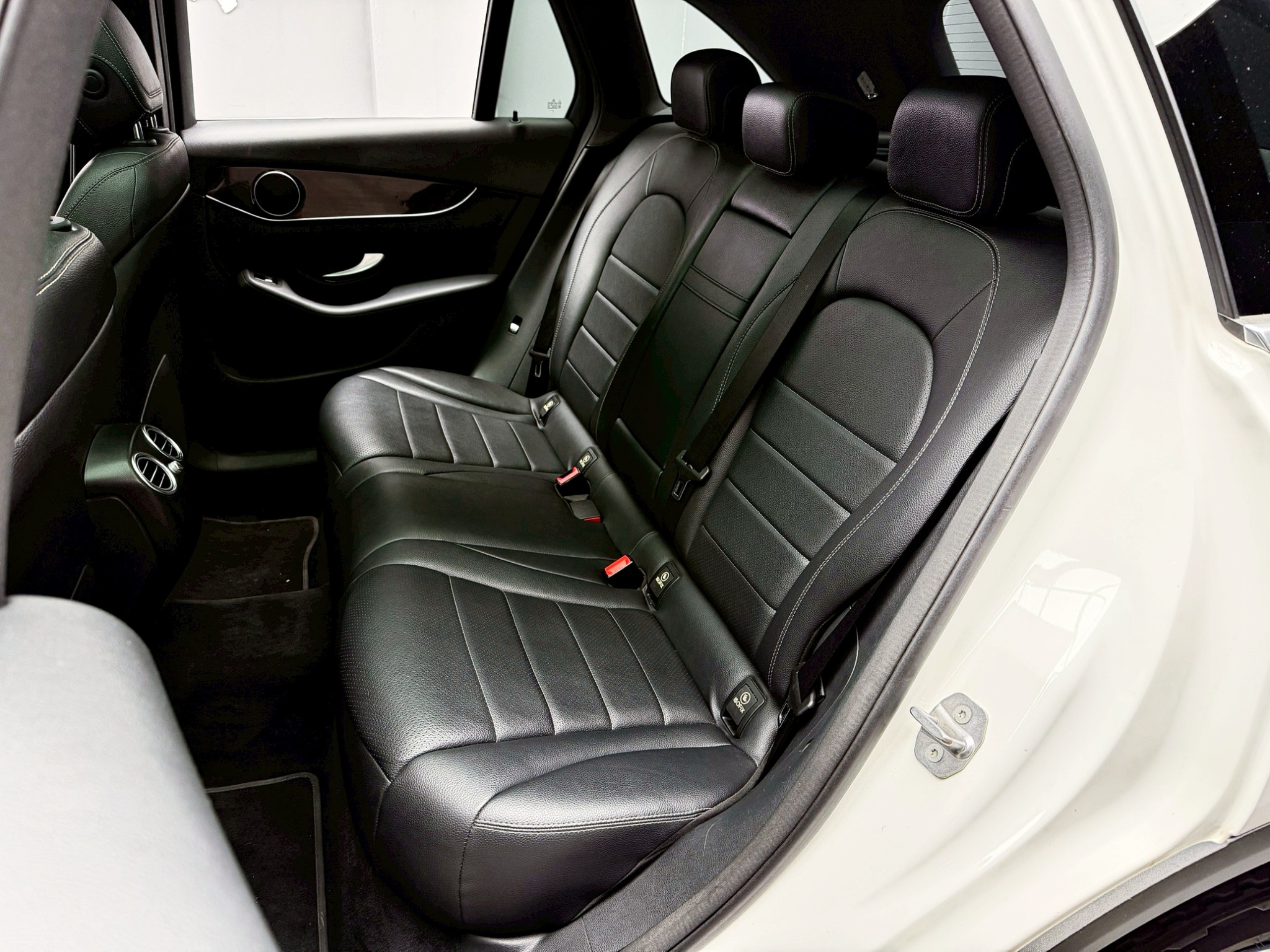 全台到府賞車 2016/17 Benz GLC300 4Matic X253型『小李經理』元禾國際車業/中古車/促銷中  第14張相片