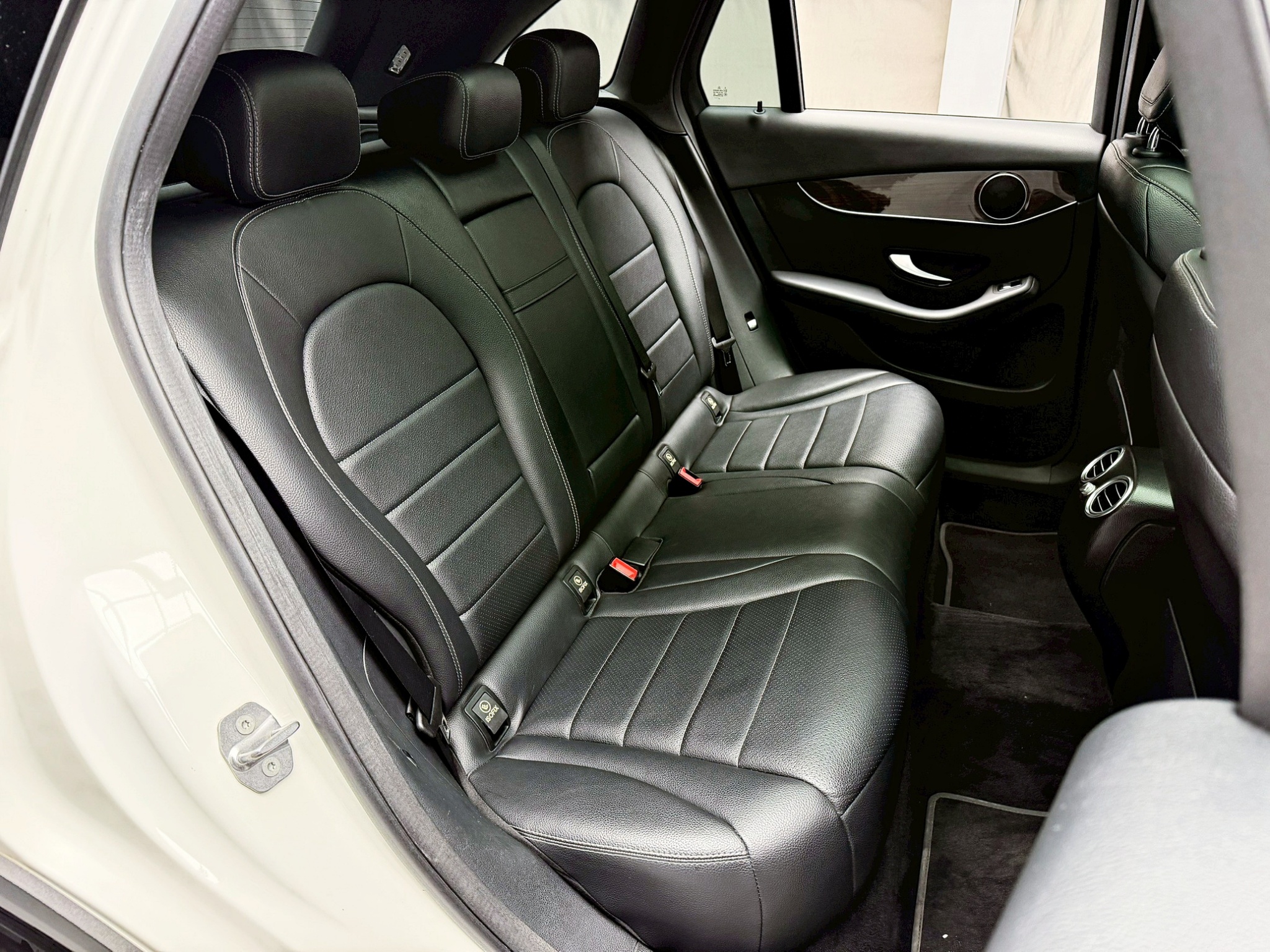 全台到府賞車 2016/17 Benz GLC300 4Matic X253型『小李經理』元禾國際車業/中古車/促銷中  第15張相片