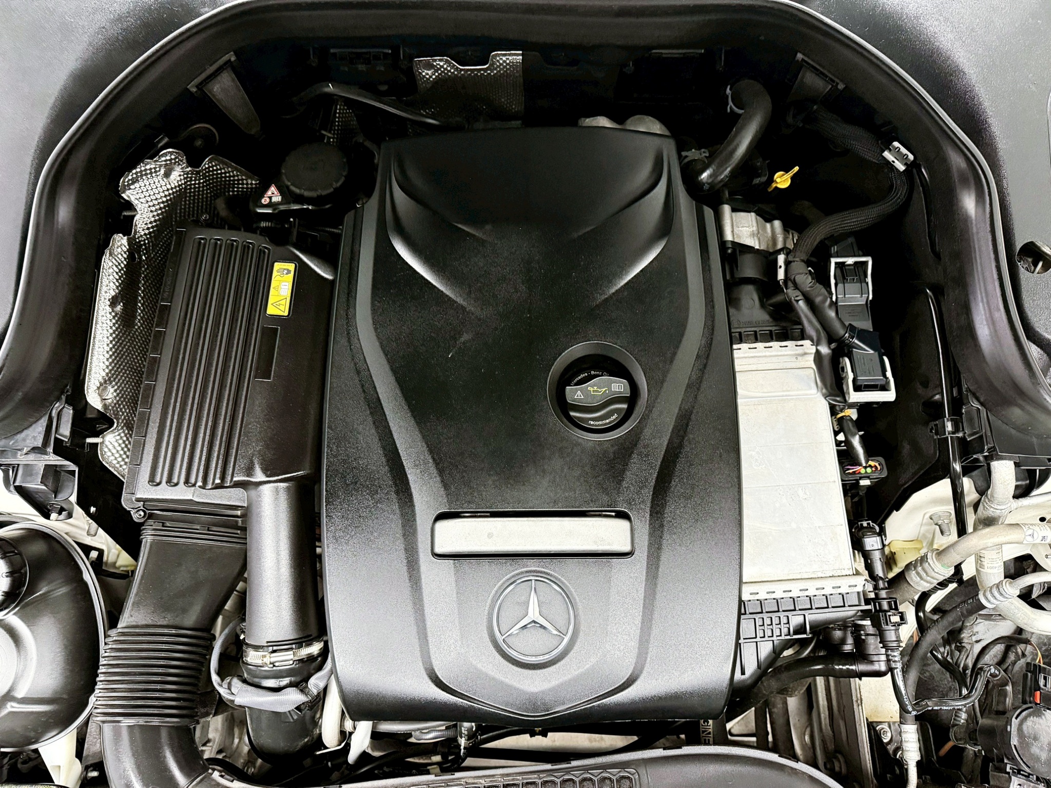 全台到府賞車 2016/17 Benz GLC300 4Matic X253型『小李經理』元禾國際車業/中古車/促銷中  第18張相片