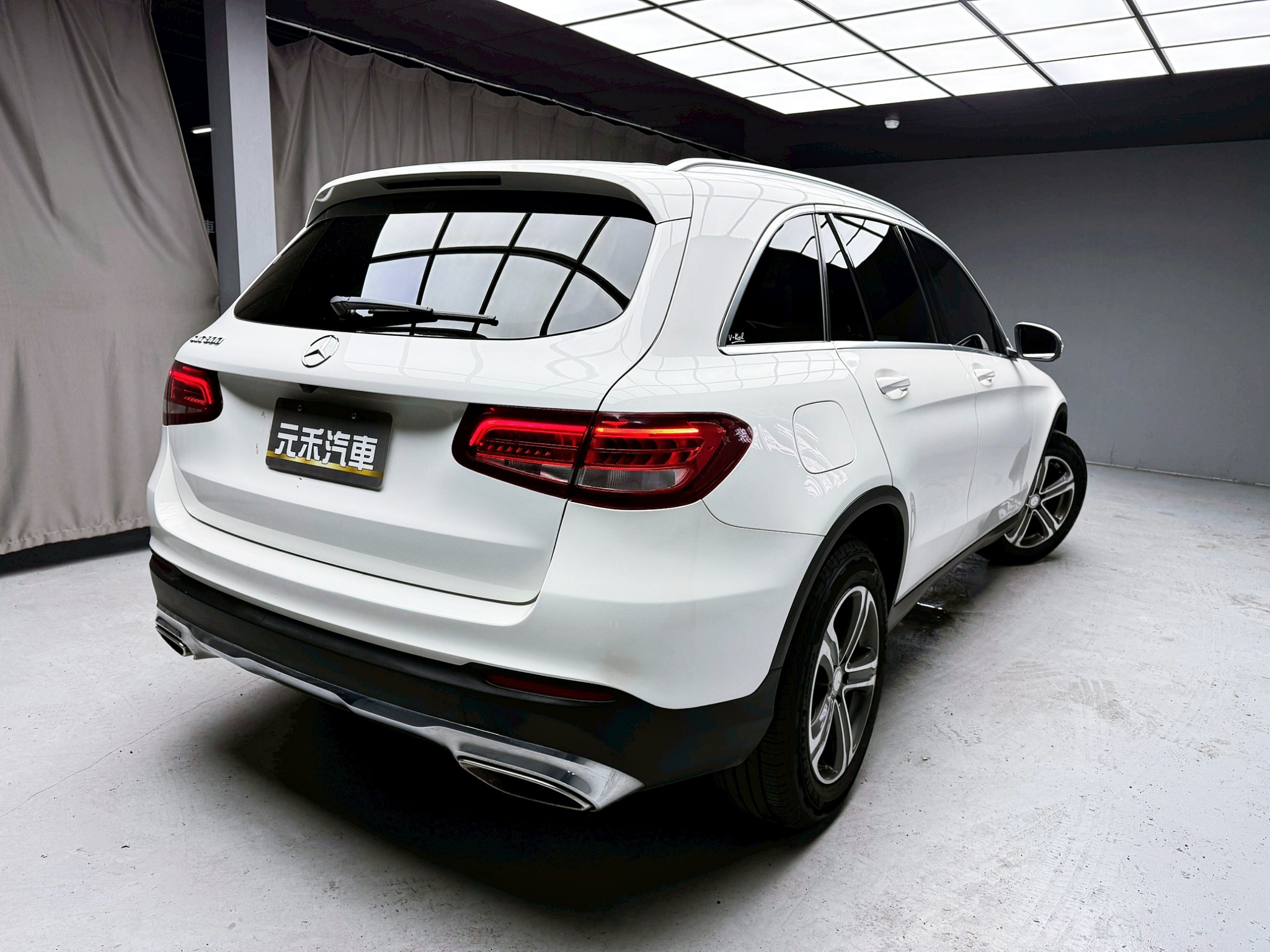 全台到府賞車 2016/17 Benz GLC300 4Matic X253型『小李經理』元禾國際車業/中古車/促銷中  第20張相片