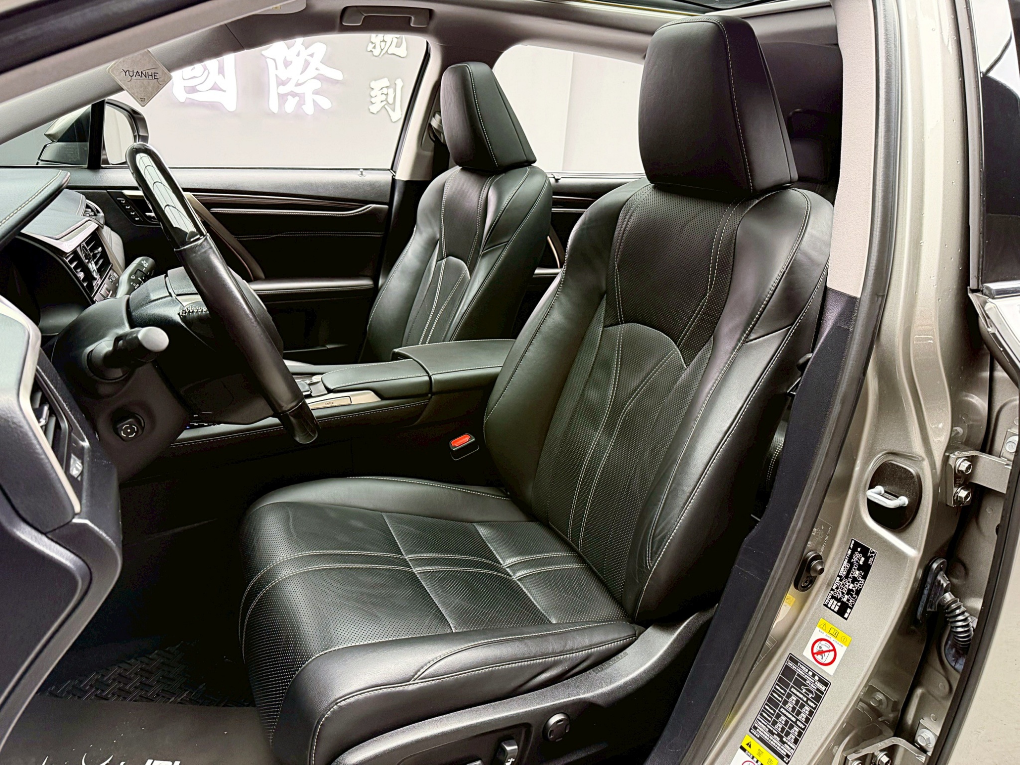 全台到府賞車 2015/16 Lexus RX450h 旗艦版『小李經理』元禾國際車業/中古車/促銷中  第13張相片