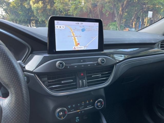 FORD福特 KUGA  第7張相片