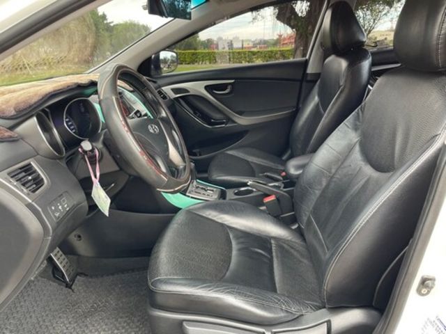 HYUNDAI現代 ELANTRA  第5張相片