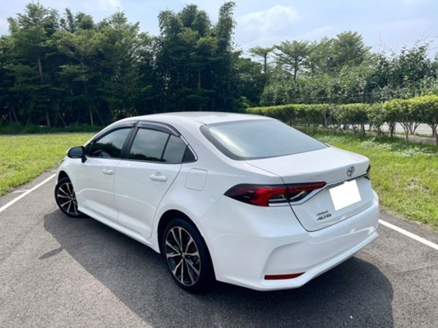 TOYOTA豐田 ALTIS  第3張相片