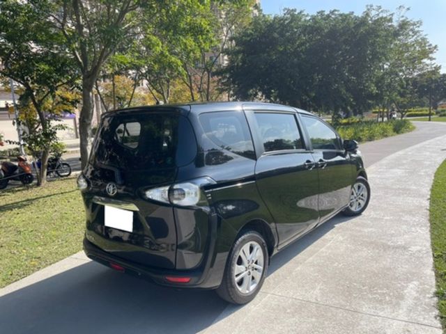 TOYOTA豐田 SIENTA  第3張相片