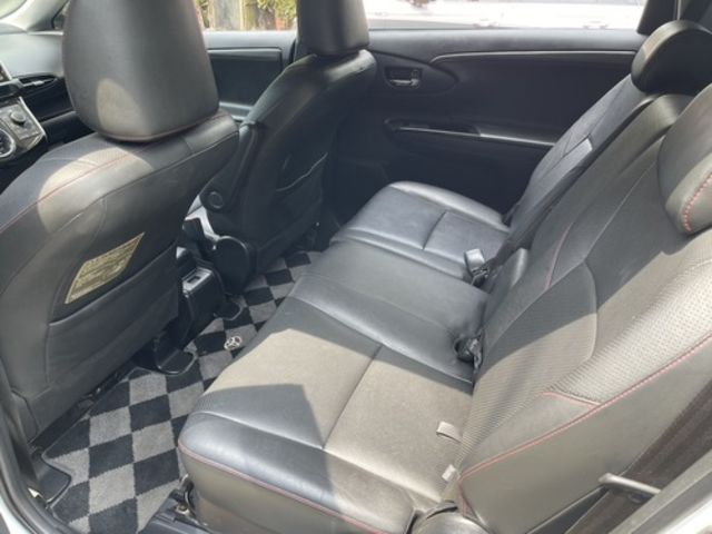 TOYOTA豐田 WISH  第5張相片