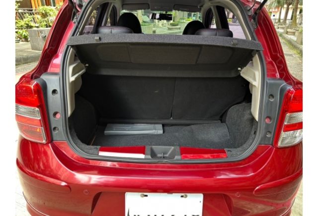 2013 NISSAN MARCH  第6張相片