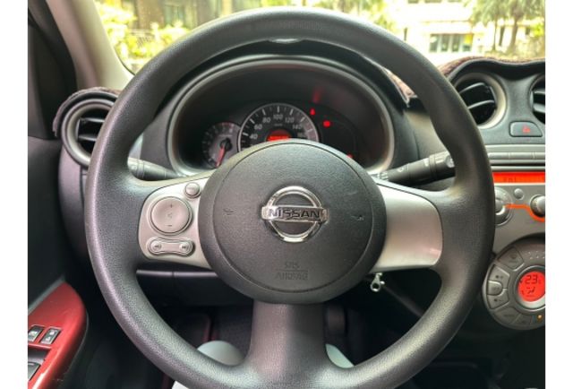 2013 NISSAN MARCH  第8張相片