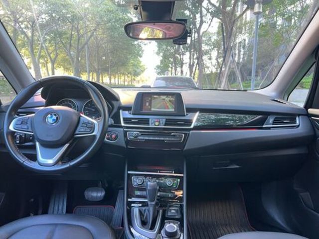BMW寶馬 218I  第10張相片