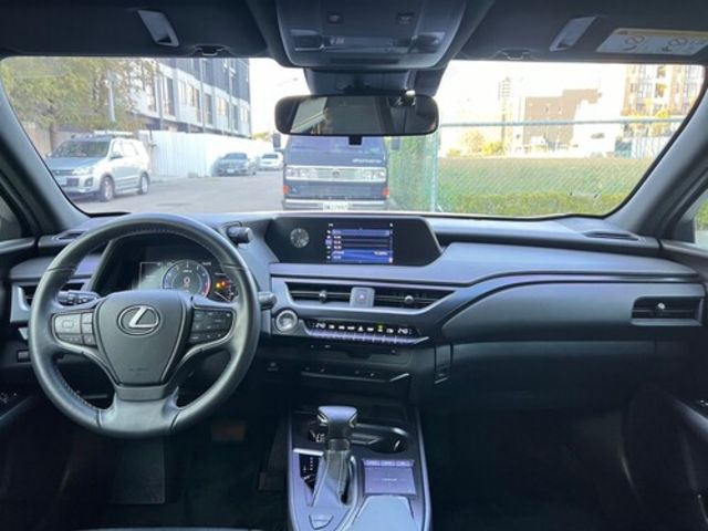 LEXUS凌志 UX200  第5張相片