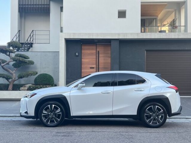 LEXUS凌志 UX200  第7張相片