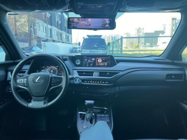 LEXUS凌志 UX250H  第5張相片