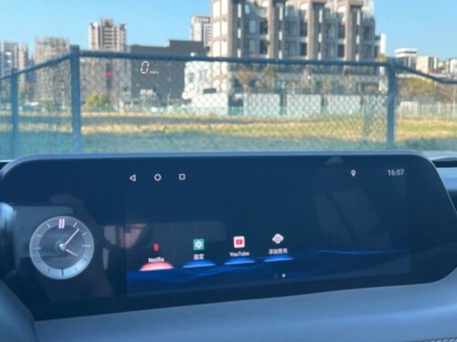 LEXUS凌志 UX250H  第14張相片