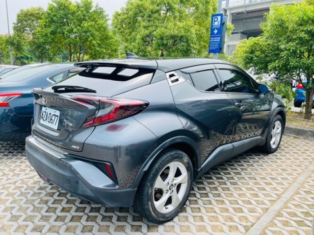 TOYOTA豐田 C-HR  第5張相片