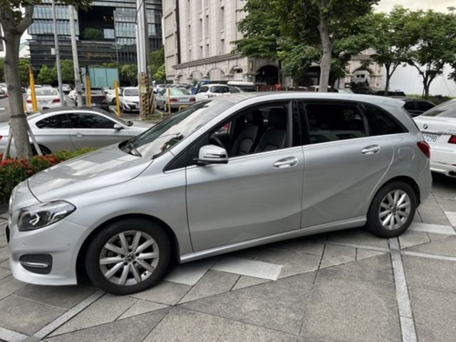 M-BENZ賓士 B180  第1張相片