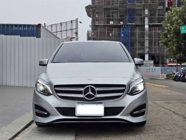 M-BENZ賓士 B180  第2張相片