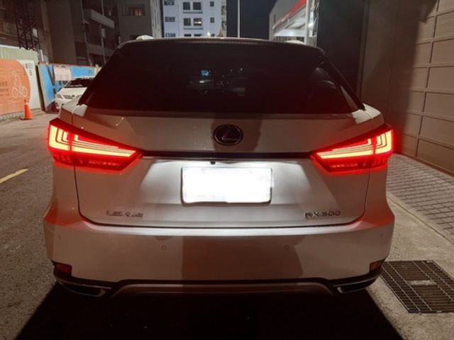 LEXUS凌志 RX300  第2張相片