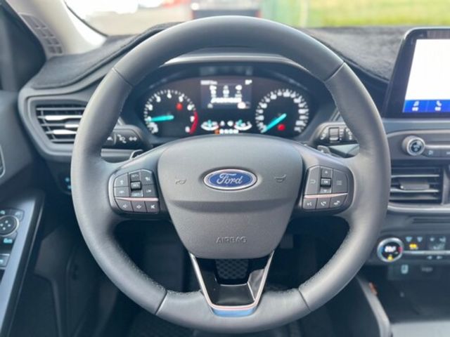 FORD福特 FOCUS ACTIVE  第5張相片