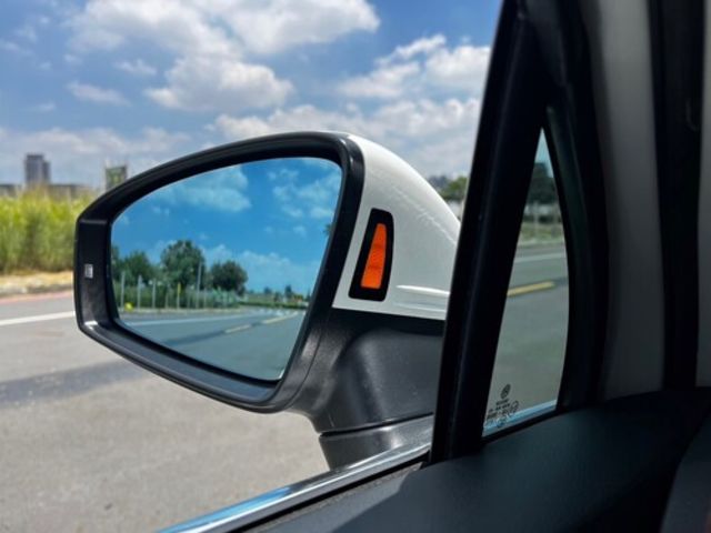 VOLKSWAGEN福斯 TIGUAN  第8張相片