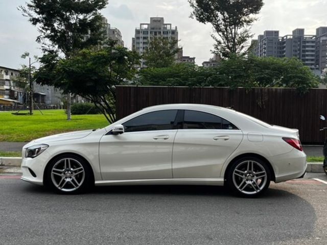 M-BENZ賓士 CLA200  第2張相片