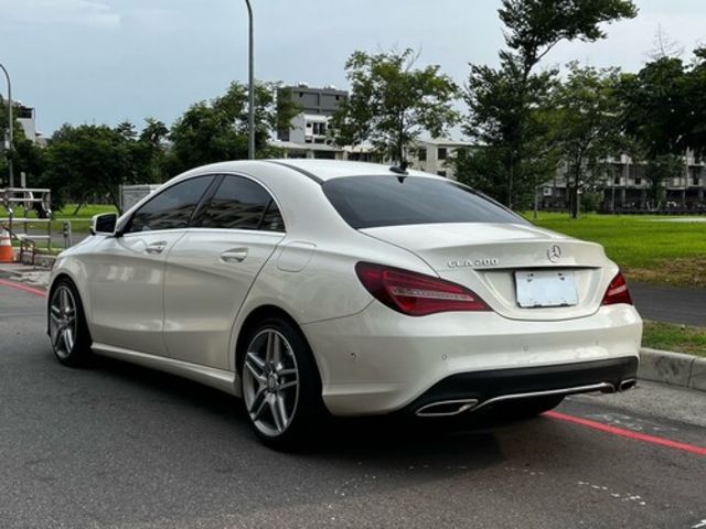 M-BENZ賓士 CLA200  第3張相片